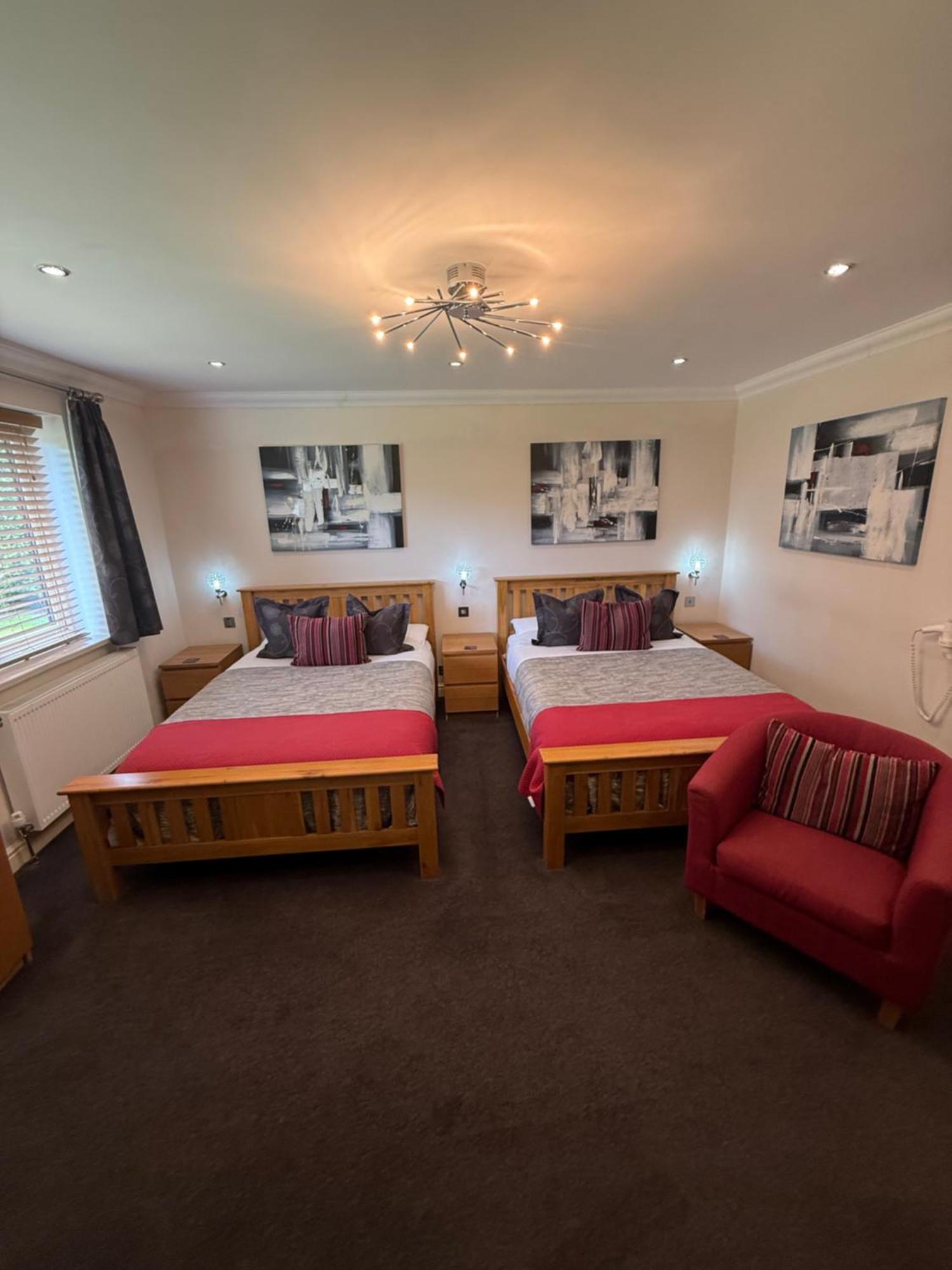 Barncroft Luxury Bed & Breakfast Solihull Eksteriør billede
