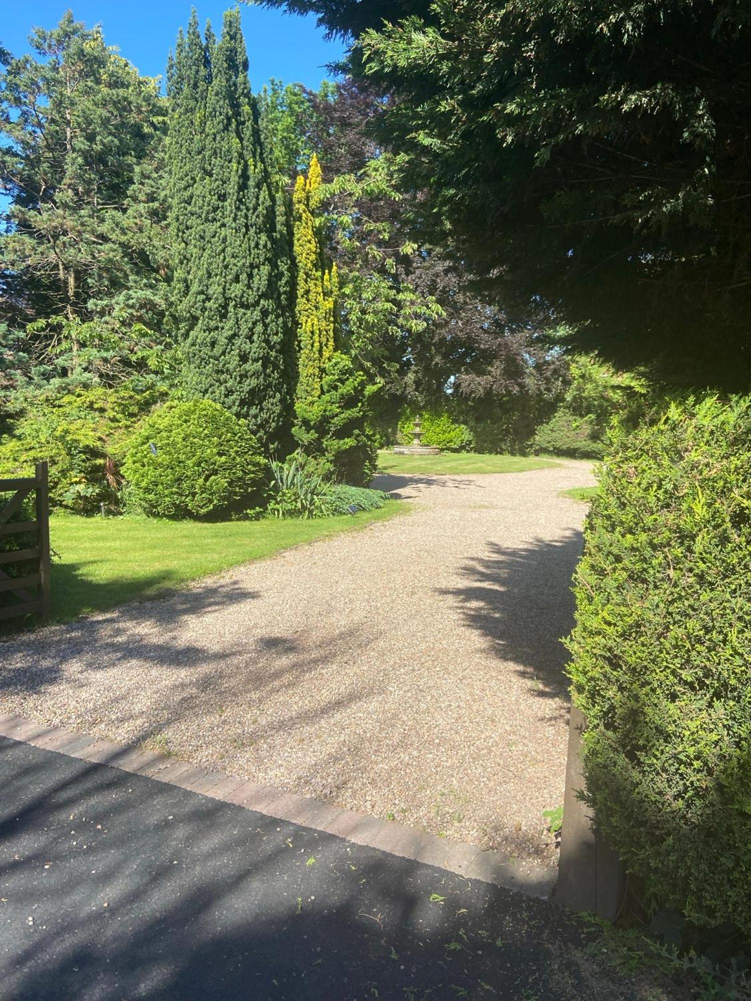 Barncroft Luxury Bed & Breakfast Solihull Eksteriør billede